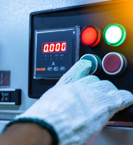Electrical & power distribution switchgear and panels
